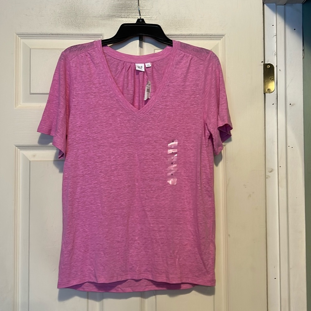 Gap Pink Short Sleeve V Neck Shirt Size Small